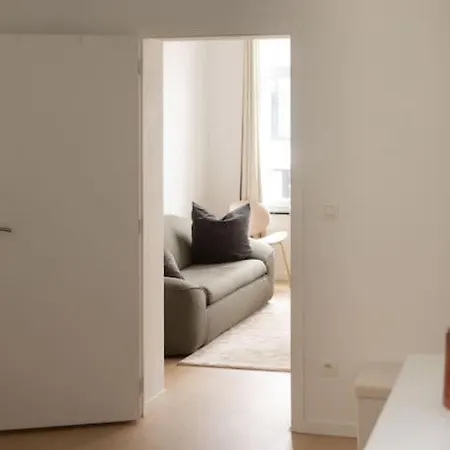 Apartment Proche Gare Du Midi *