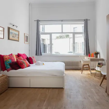 Benit Ixelles House Brussel