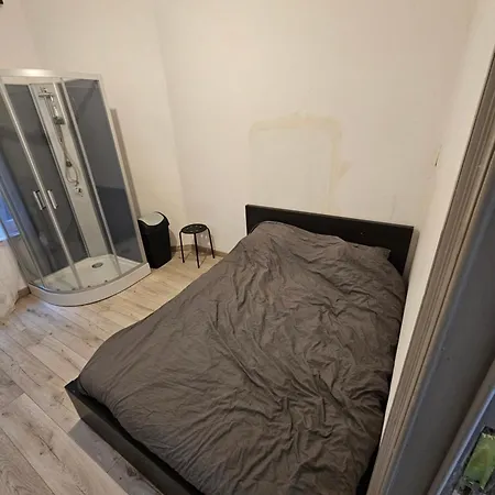 Privee Acces Autonome Apartment Brussels