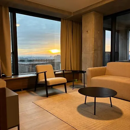 Beautiful With Panoramic View Of Center With Roof Terrace Apartment *