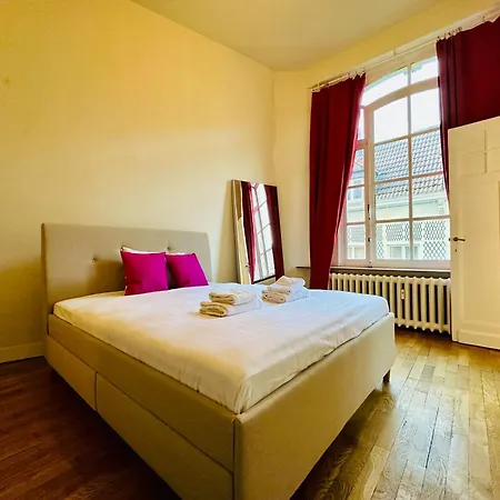 Manneken View Apartment *