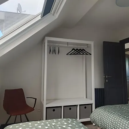 Apartment Modern Triplex 140m2 - 4 Bedrooms, 1 Living & 2 Bathrooms - 8 People In Brussels