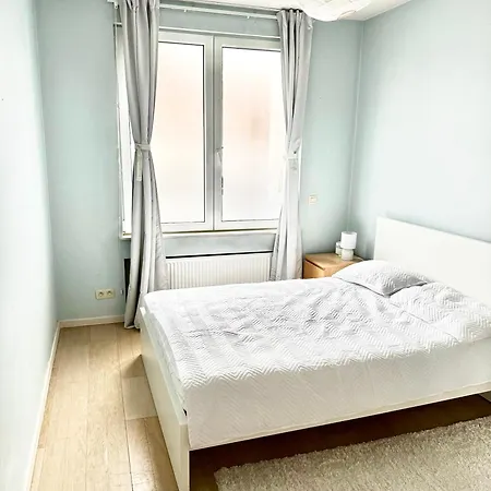 Beautiful 2 Bedroom Familiar Luxury * Brussels
