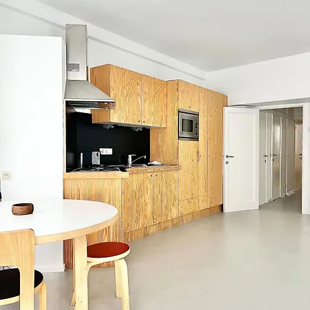 Apartment 5 Min From Grand Place 1 Bedroom Apt Renovated!