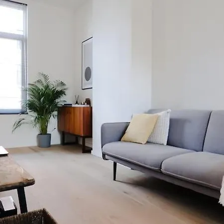 Apartment Beautiful In Le Chatelain - 1st Floor