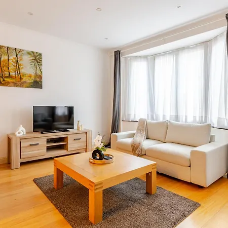 Apartment Le Joyau A Etterbeek Brussels