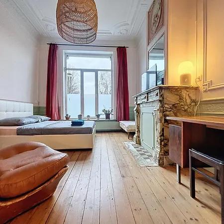 Midi Apartment