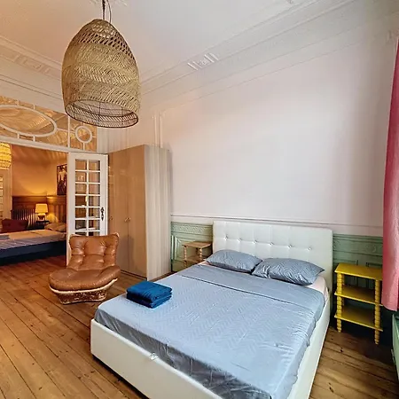 Midi Apartment *