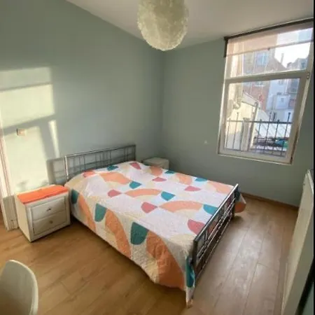 Confortable Lits Double Schaarbeek Premier Etage Brussels