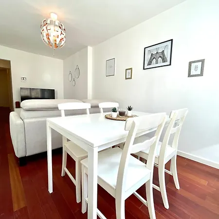 Cosy Duplex - Eu District Apartment *
