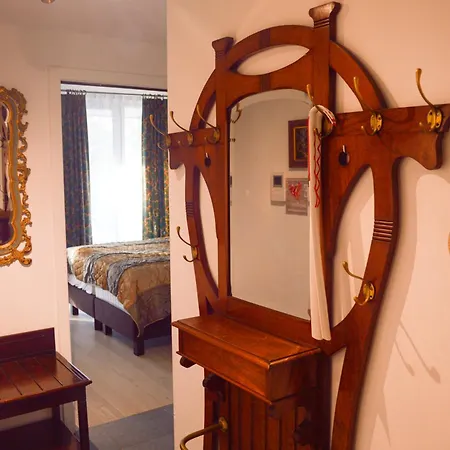 1br Metro Hopital Erasme Bordet Handicapt Friendly Apartment