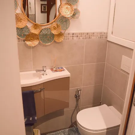 Apartment 1br Metro Hopital Erasme Bordet Handicapt Friendly Brussels