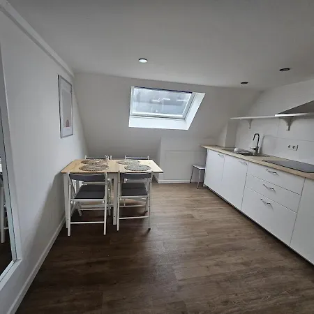 Apartment Cosy Near Europeen Union #2