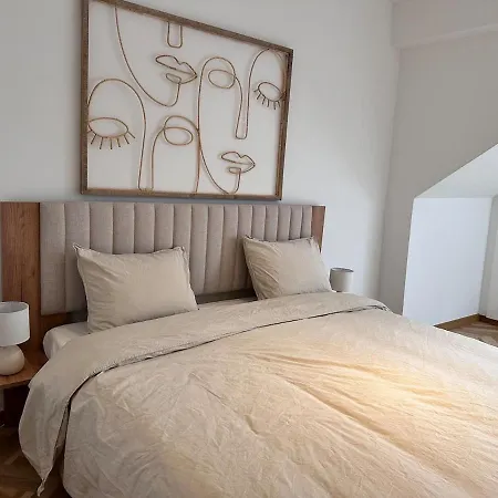 Apartment Toison D'or *
