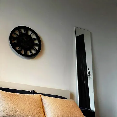 Guest house In Guest - Charming Guest In Historic Mansion Brussels
