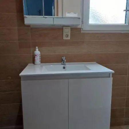 Homestay Confortable Lit Double Schaarbeek 1ere Etage Cle Normal *
