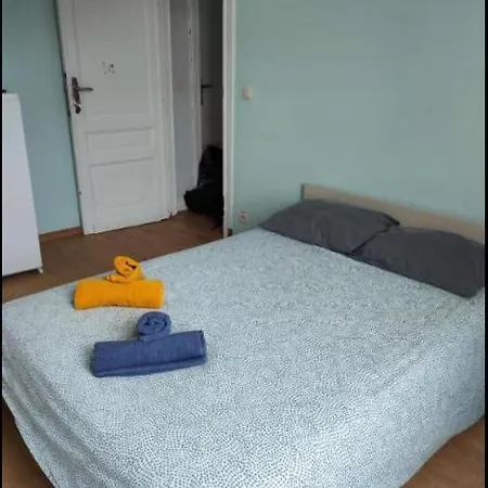 Homestay Confortable Lit Double Schaarbeek 1ere Etage Cle Normal *