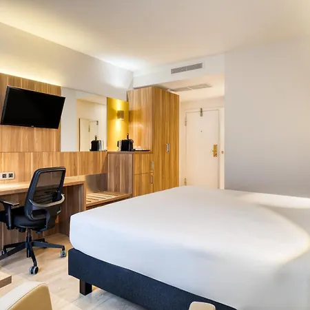 Hotel Schuman By Ihg 4*