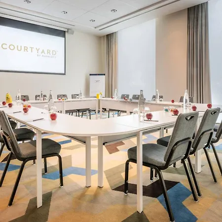 Hotel Courtyard By Marriott