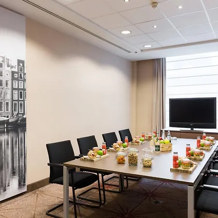 Courtyard By Marriott Hotel 4*