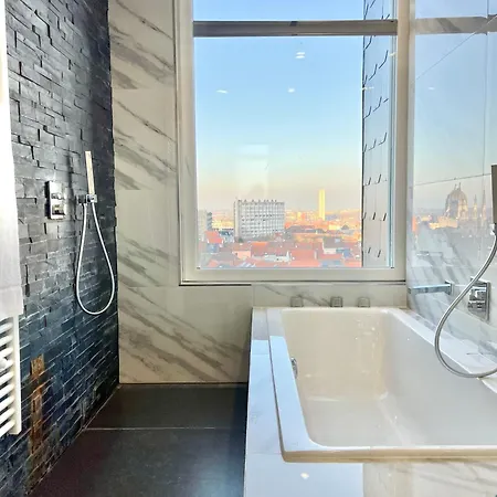 Lovely Loft In Panoramic View! Apartment