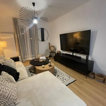 Apartment Charming Duplex In *
