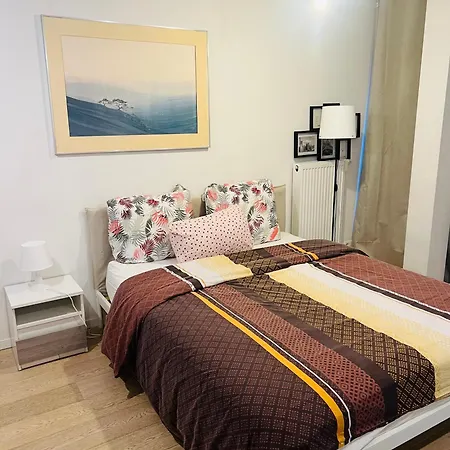 Commission Europeenne Apartment