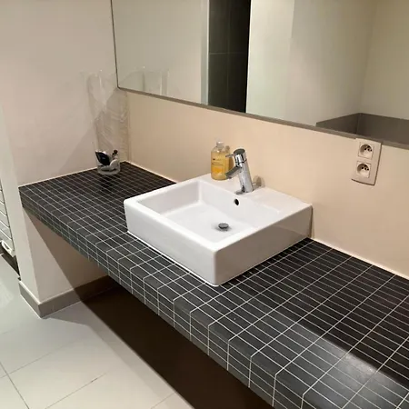 Apartment Comfortable Two Bedroom In Center *