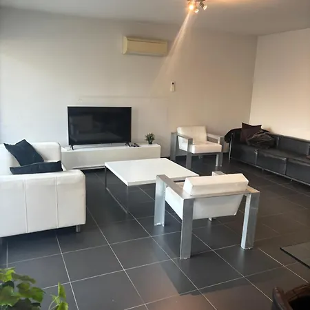 Charming With Balcony Views Apartment Brussels