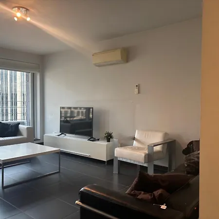 Charming With Balcony Views * Brussels