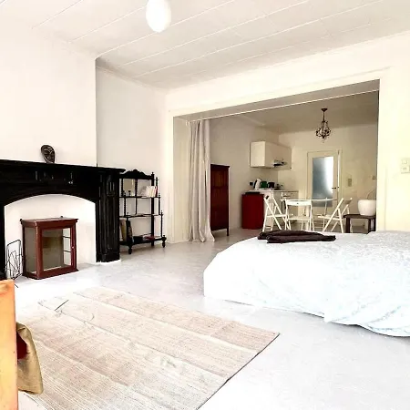 800 M From Grand Place Brussels