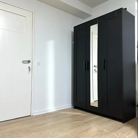 Luys Apartment