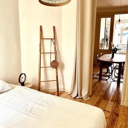 Bright And Cozy In Apartment Brussels