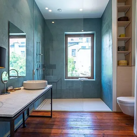 Magnificent House ! Homestay