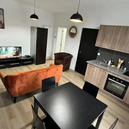 Charming Place In Ideal Near The Metro Apartment Brussels