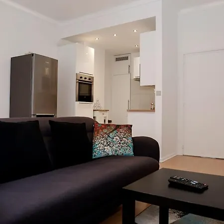 Appartement, Deux Au Pied Du Metro Montgomery Apartment Brussels
