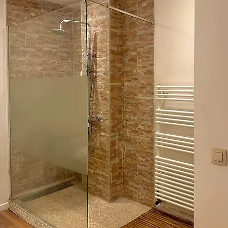 Etterbeek - Sunny Loft - Eu Area Brussels