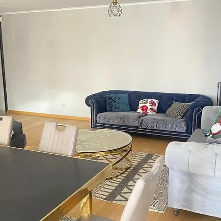 Apartment Strelitzyahouse