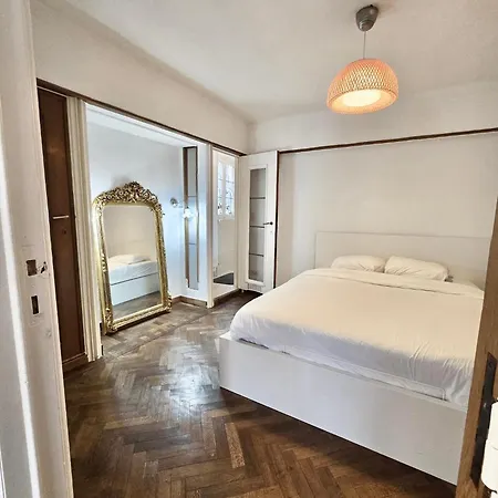 Marianne Apartment