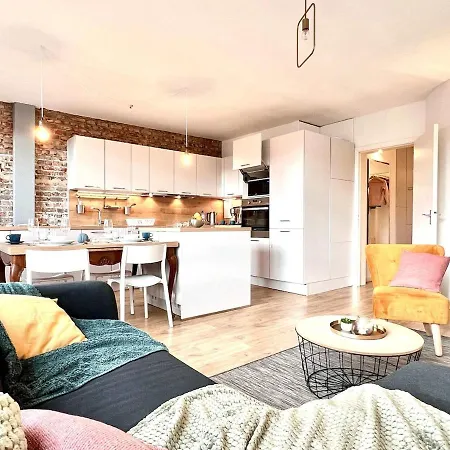 Bright- Stylish In Nature Apartment Brussels