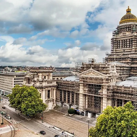 Arm Appartement Brussel