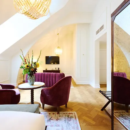 Hotel Fleur De 4*