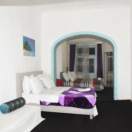 Confort Accueillant 8 A 10 Personnes - Touristique A * Brussels
