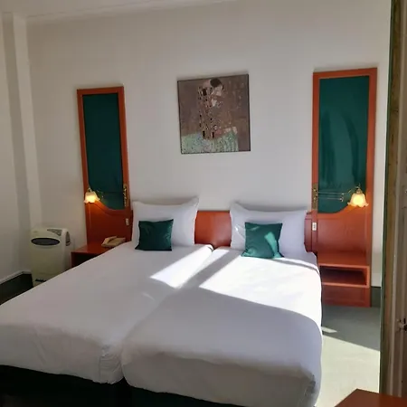 Hotel Le Dome 3*