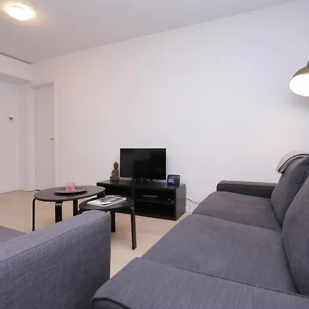 Center Flat Apartment *