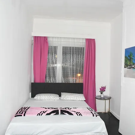 1 Confort Gare De L'ouest Apartment *