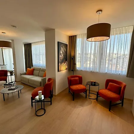 Penthouse Grand Place - 2bd - 200sqm Terrace Apartment *
