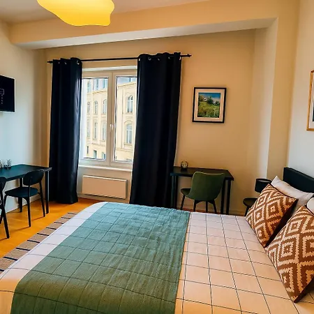 Apartment Oasis *