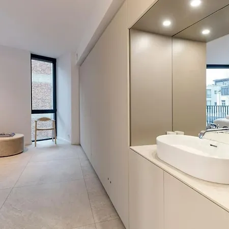 Villa Town House 4 Bedrooms *