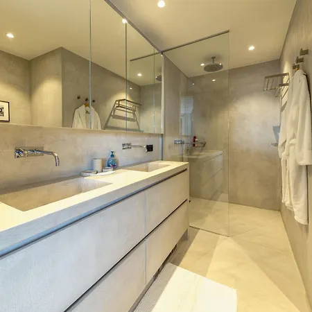 Aparthotel Triplex Penthouse In The Center *